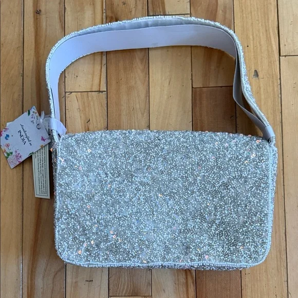 Viral Christmas theme beaded bag - Picture 4 of 4